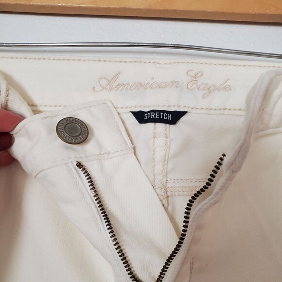 American Eagle Women's Cream Stretch Skinny Kick Jeans Size 18 - Picture 4 of 5
